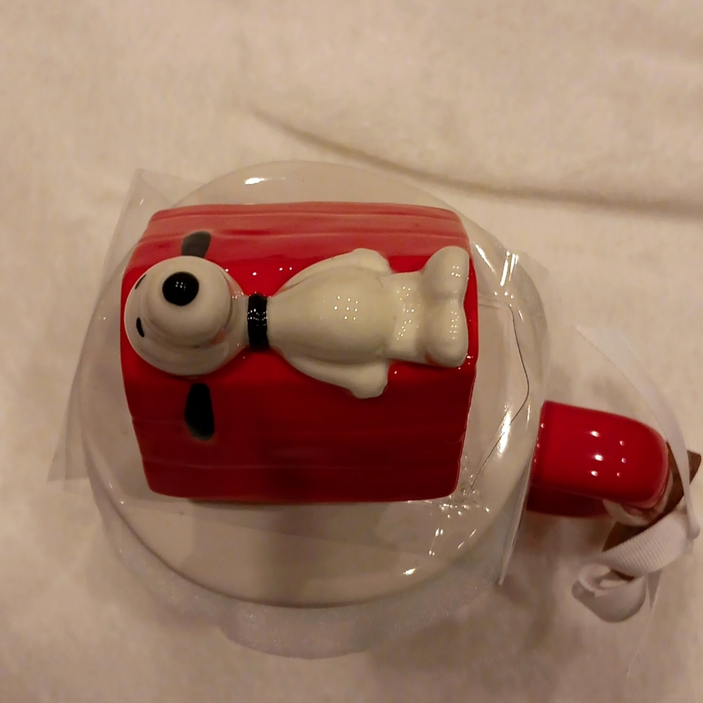 PEANUTS, Rae & Dunn - Snoopy "Happiness is Home" mug with lid, red and White - Picture 2 of 6
